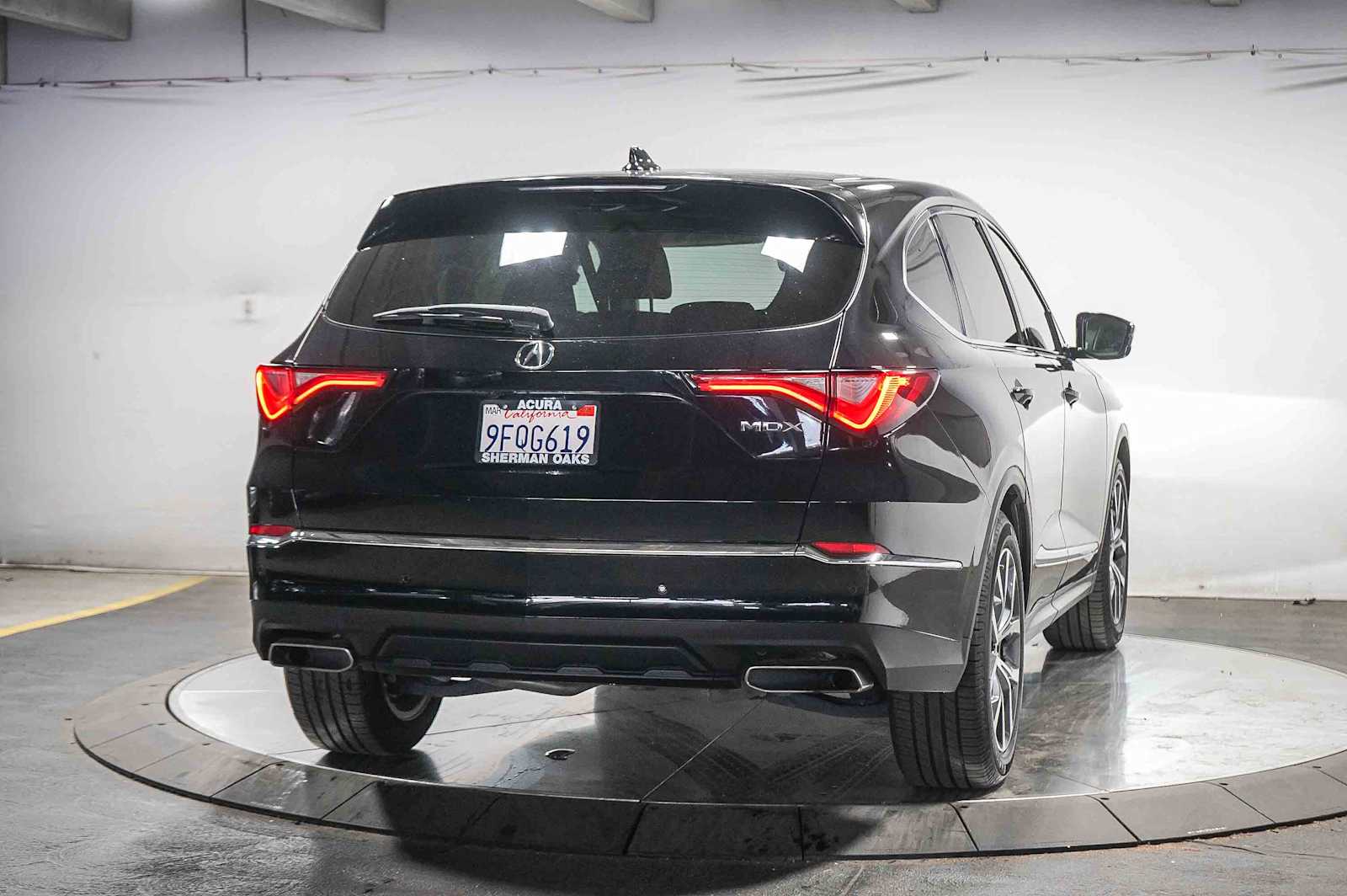 Thumbnail: 2023 Acura MDX - 6