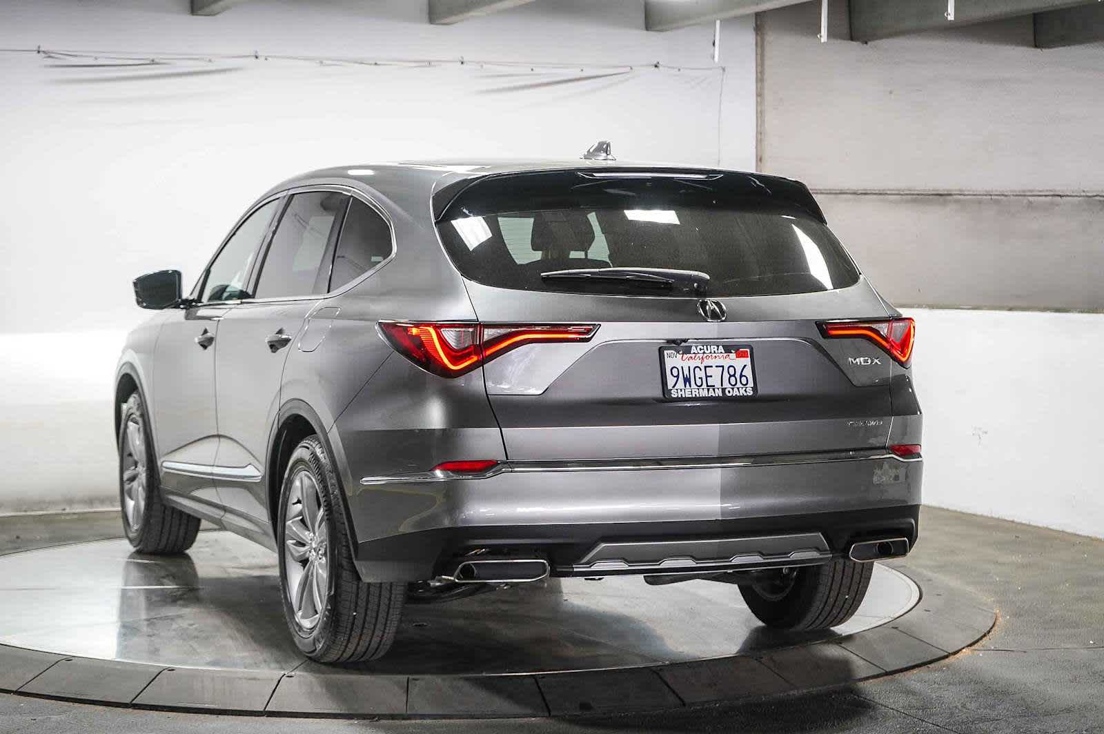 2025 Acura MDX SH-AWD photo 6
