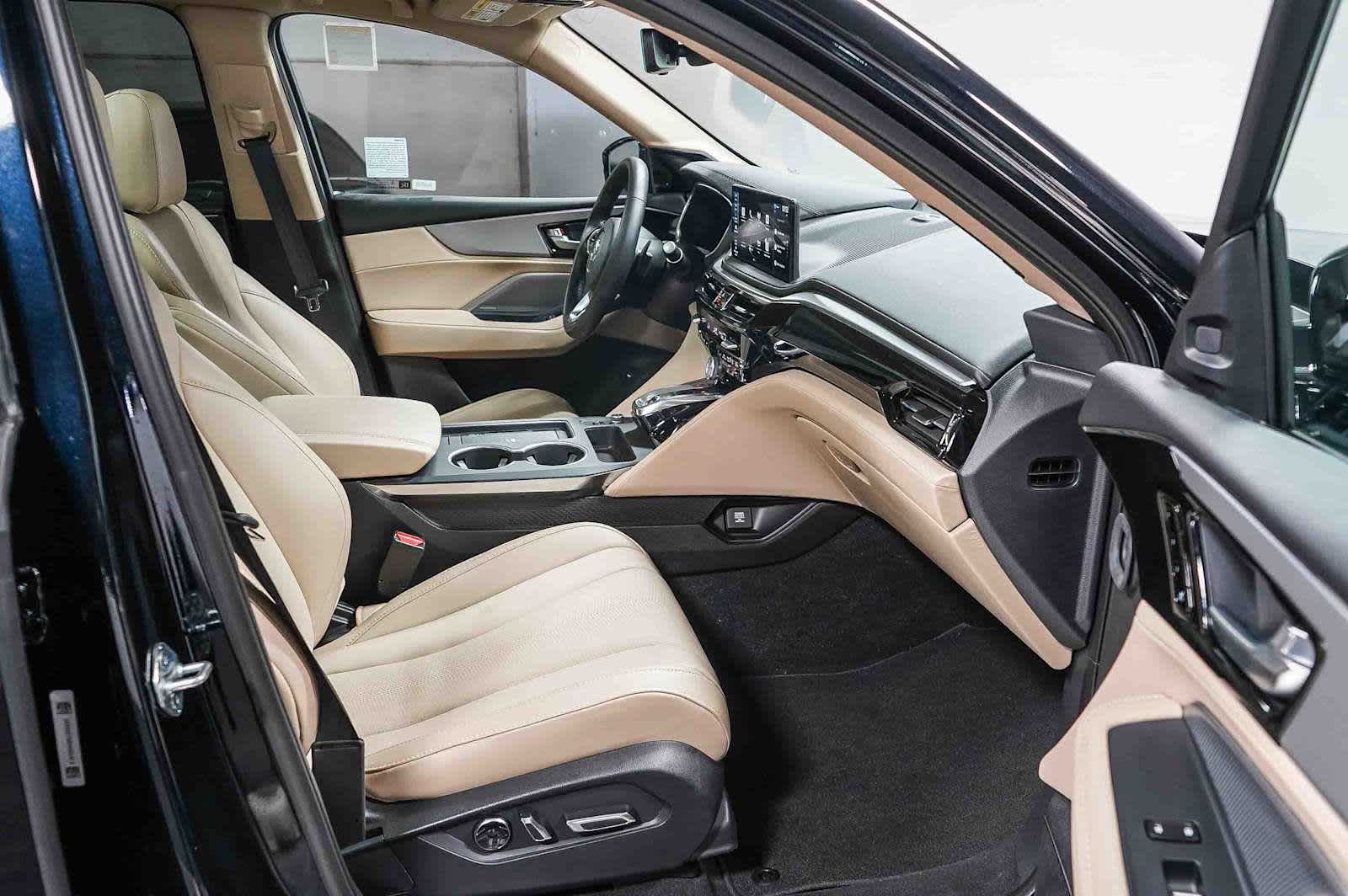 Thumbnail: 2025 Acura MDX - 19