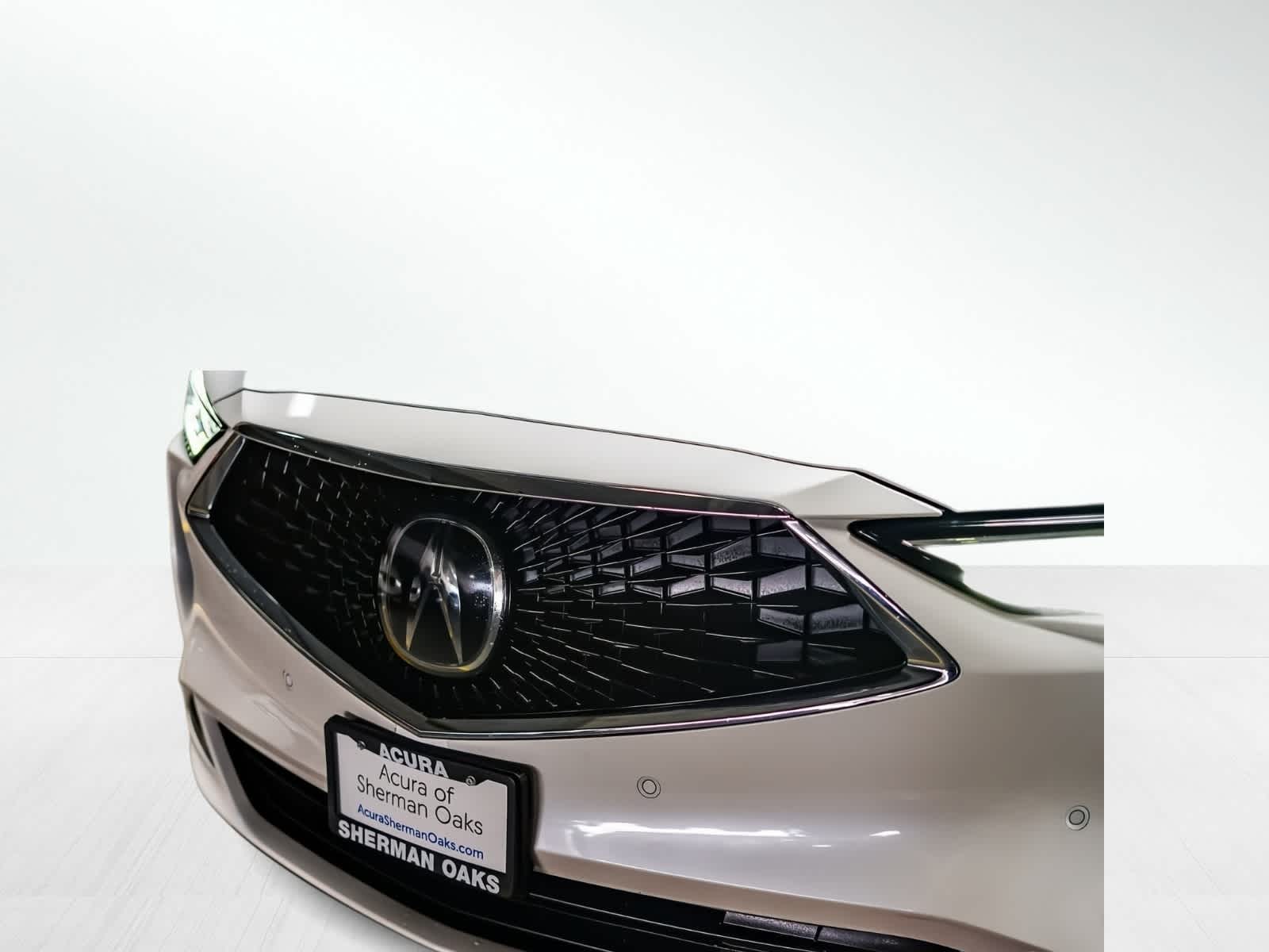 Thumbnail: 2023 Acura MDX - 6