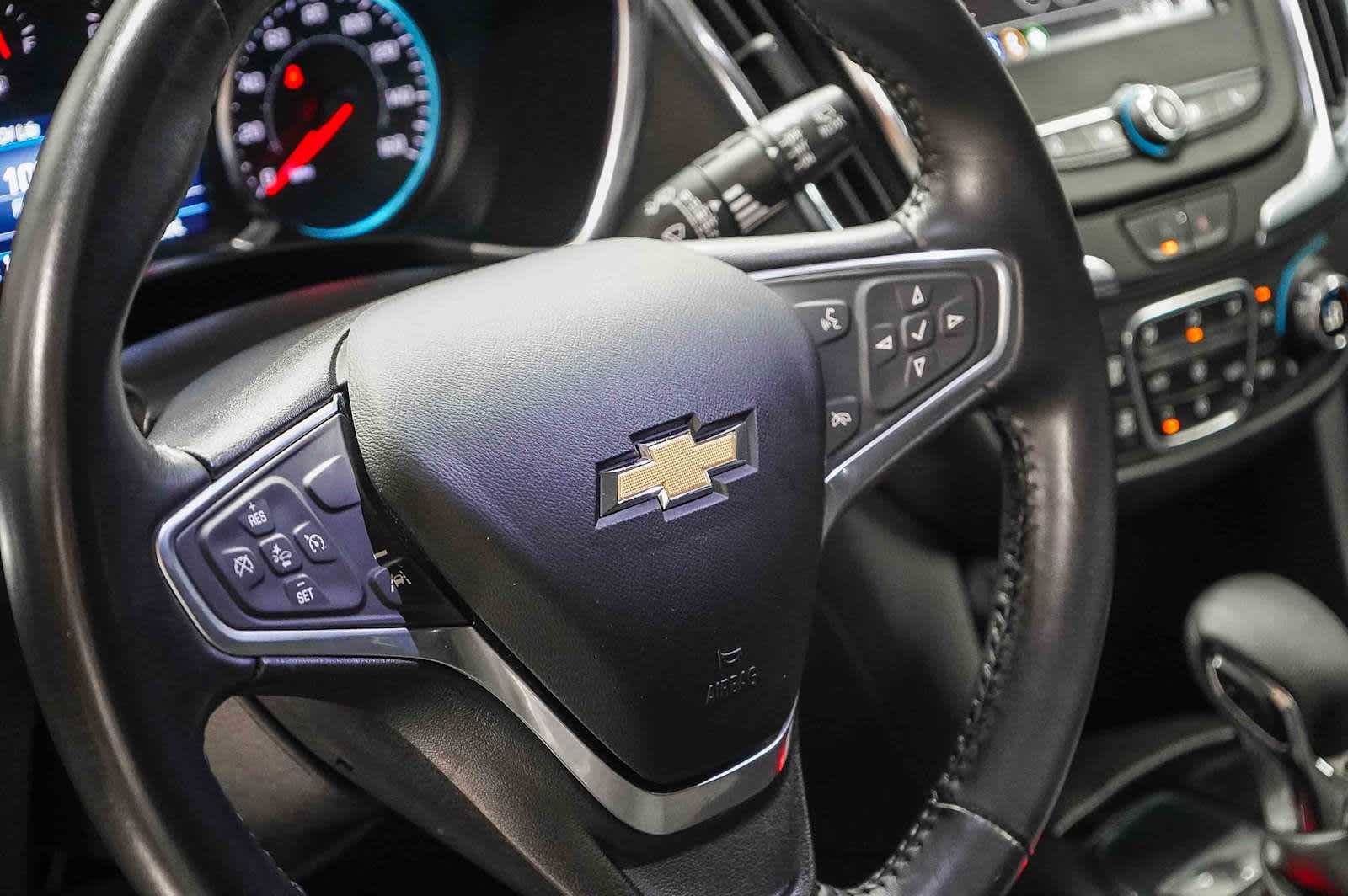 Thumbnail: 2022 Chevrolet Equinox - 23