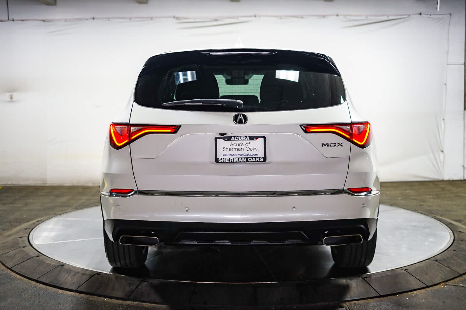 Thumbnail: 2023 Acura MDX - 9