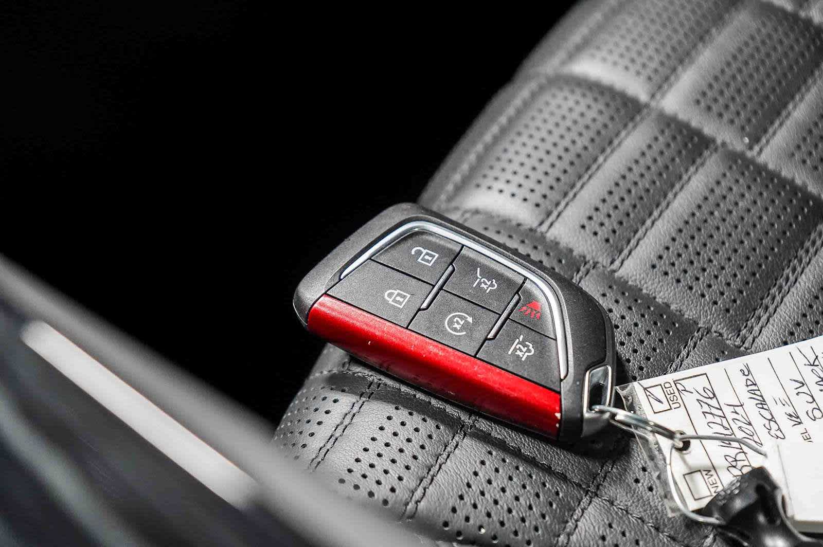 Thumbnail: 2024 Cadillac Escalade - 32