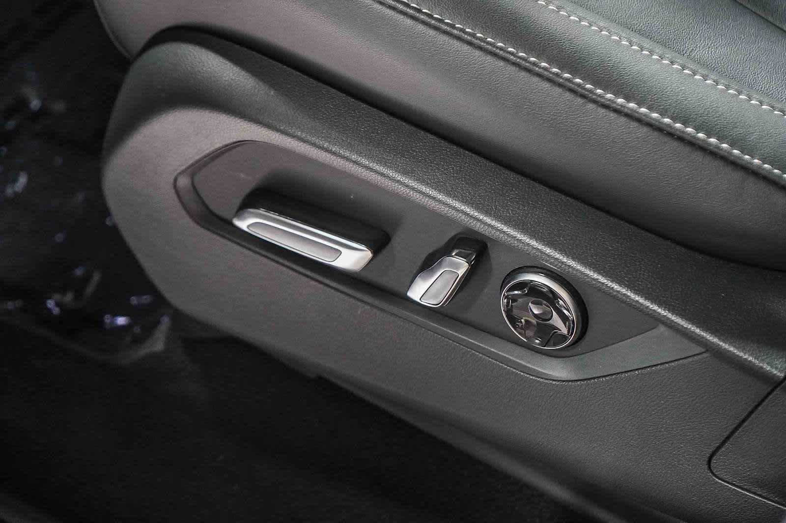 Thumbnail: 2025 Acura MDX - 23