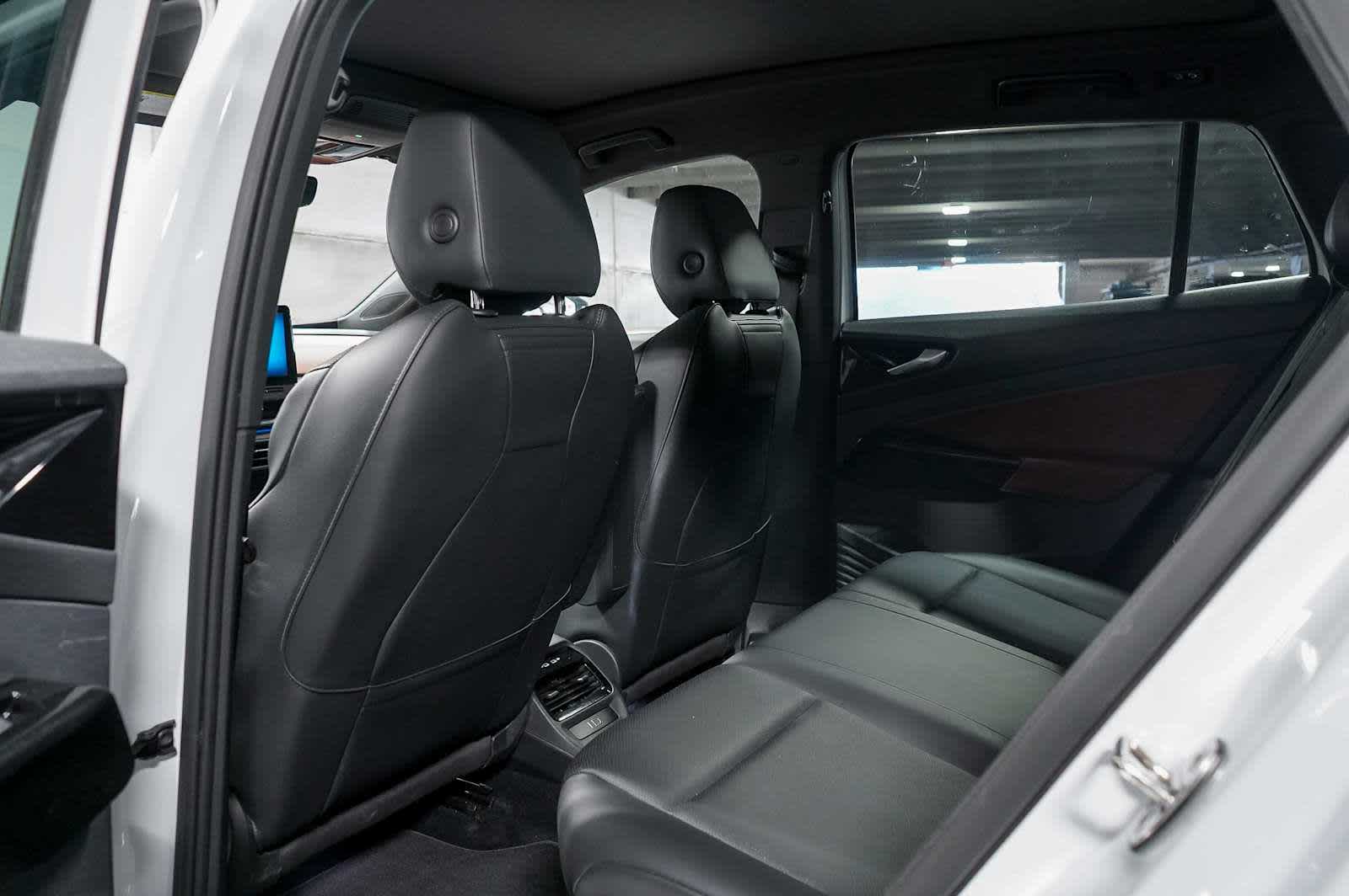 Thumbnail: 2021 Volkswagen ID.4 - 22