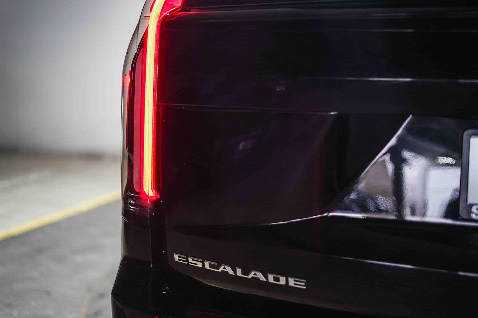 Thumbnail: 2023 Cadillac Escalade - 12