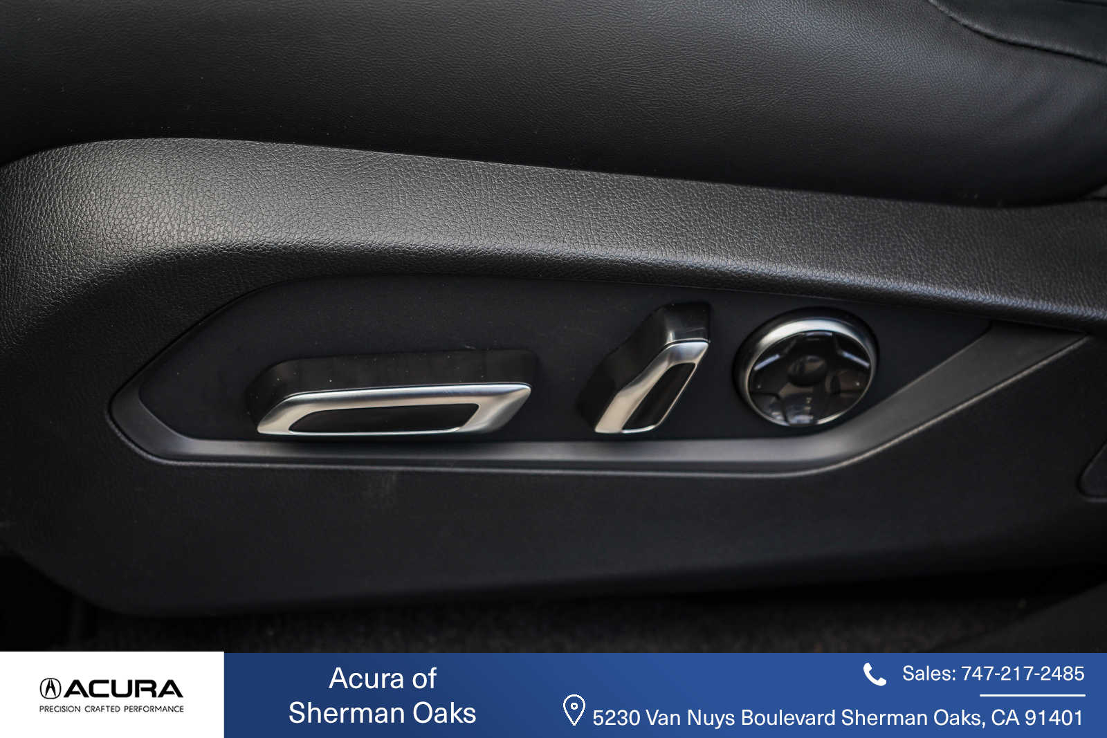 Thumbnail: 2026 Acura RDX - 26