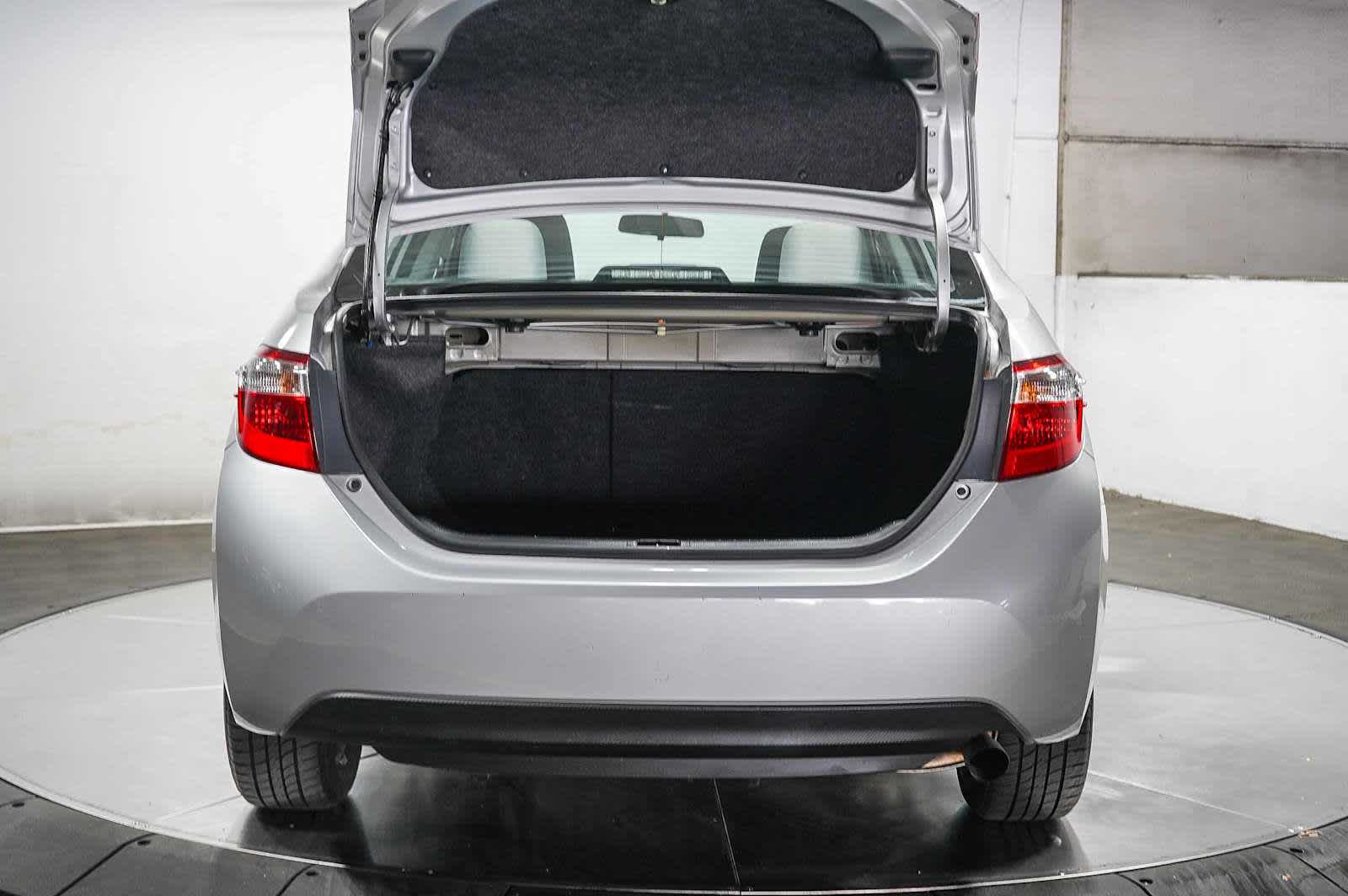 Thumbnail: 2016 Toyota Corolla - 29