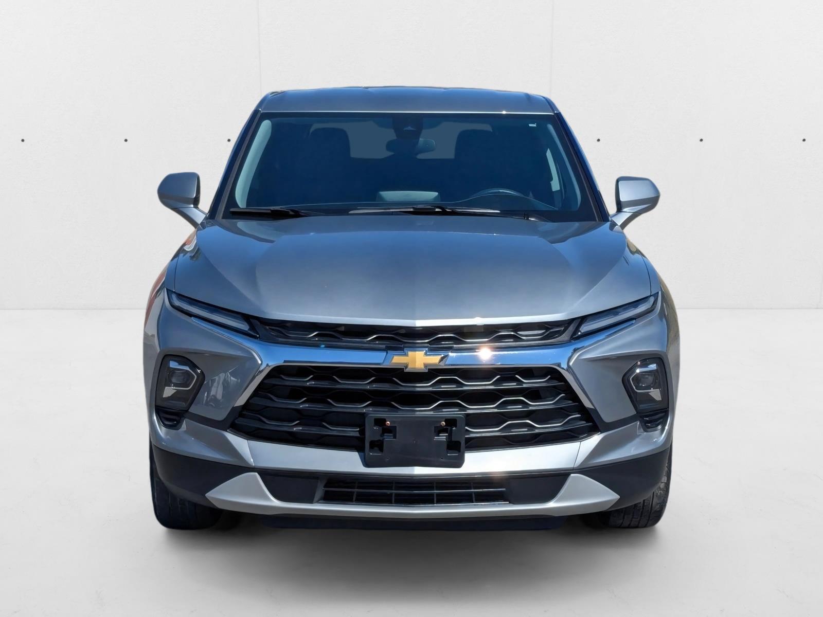 2023 Chevrolet Blazer 2LT photo 2