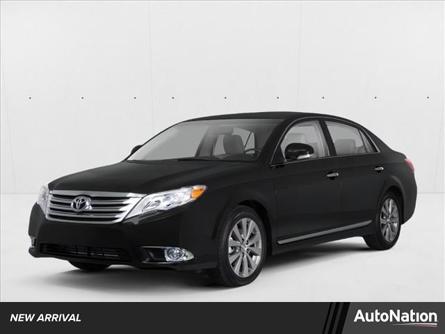 2011 Toyota Avalon Limited's photo