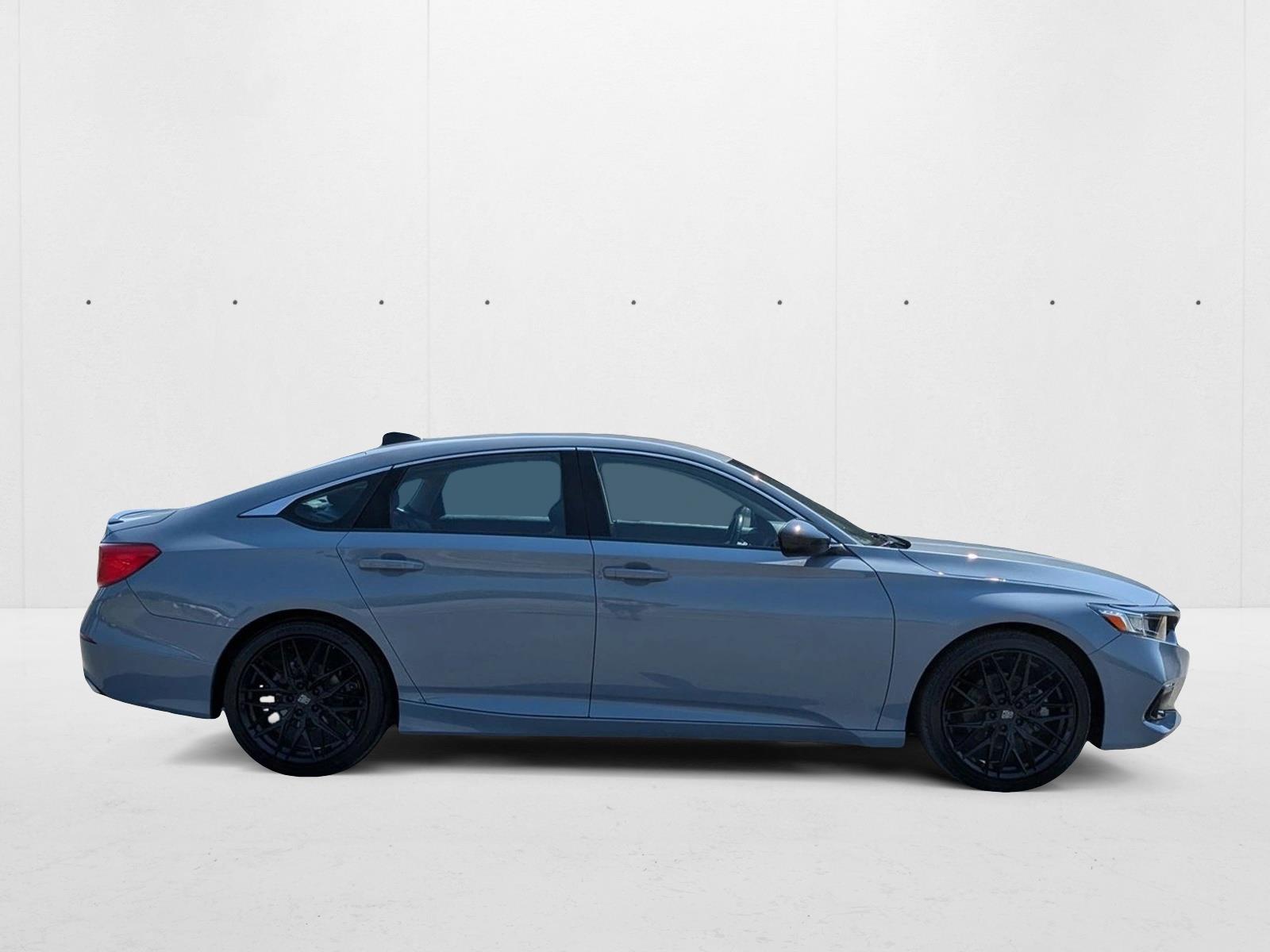 2022 Honda Accord Sport SE photo 2