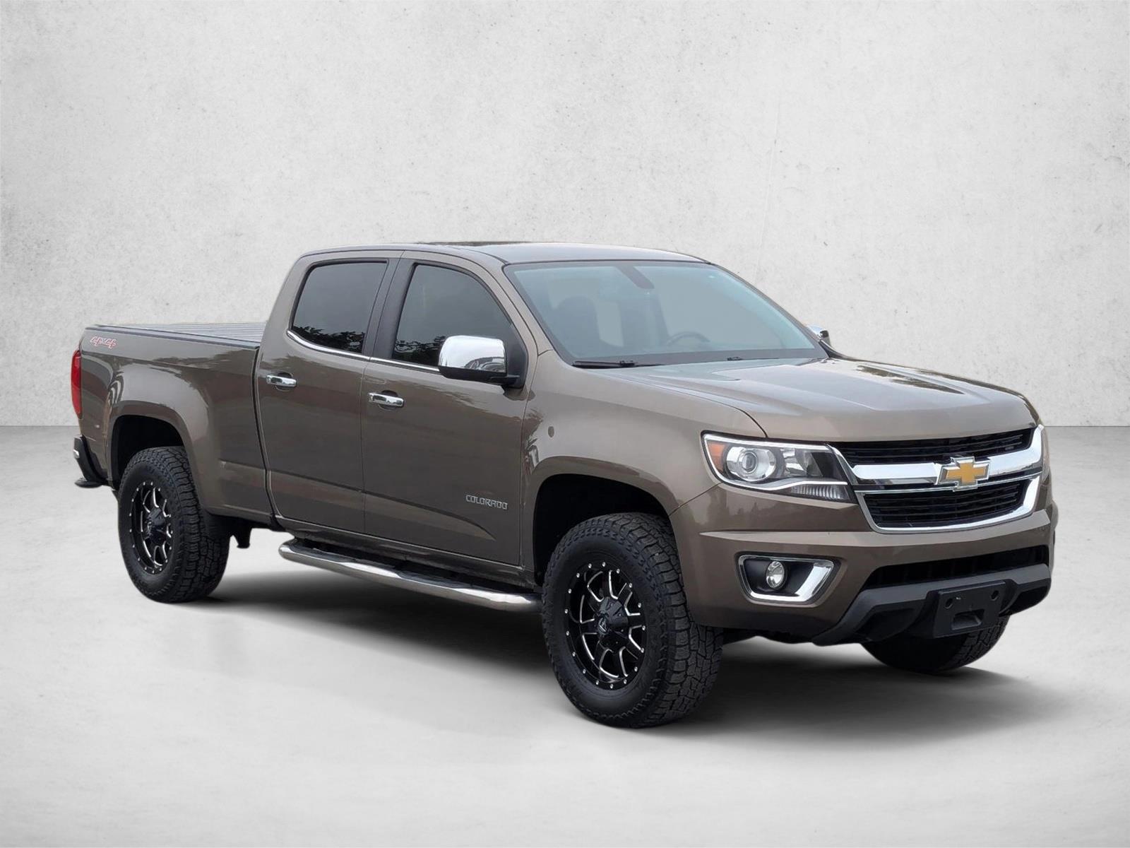 2015 Chevrolet Colorado LT photo 3