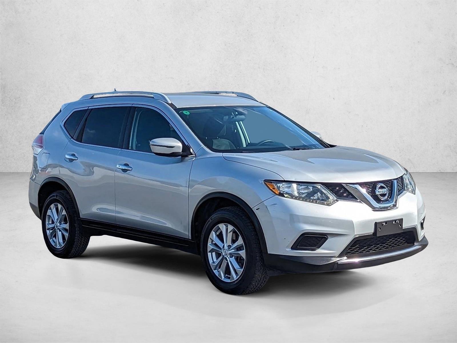 2016 Nissan Rogue SV photo 3