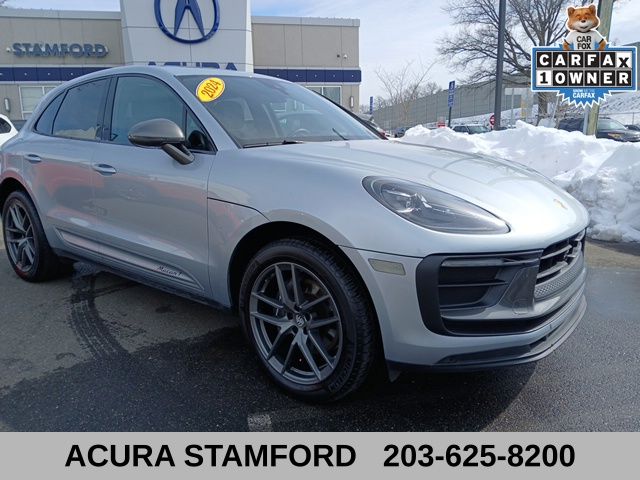 2024 Porsche Macan T