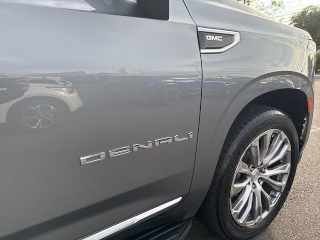 Used 2022 GMC Yukon XL Denali SUV