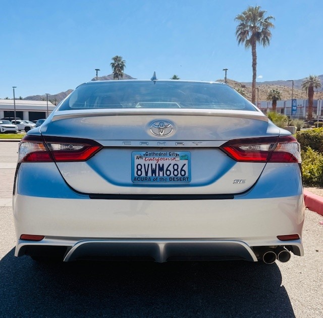 2021 Toyota Camry SE photo 4