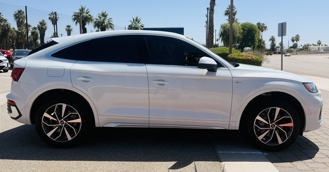 2023 Audi Q5 Sportback 45 S line Premium photo 3