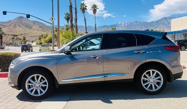 2023 Acura RDX photo 3