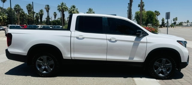 2025 Honda Ridgeline TrailSport photo 5