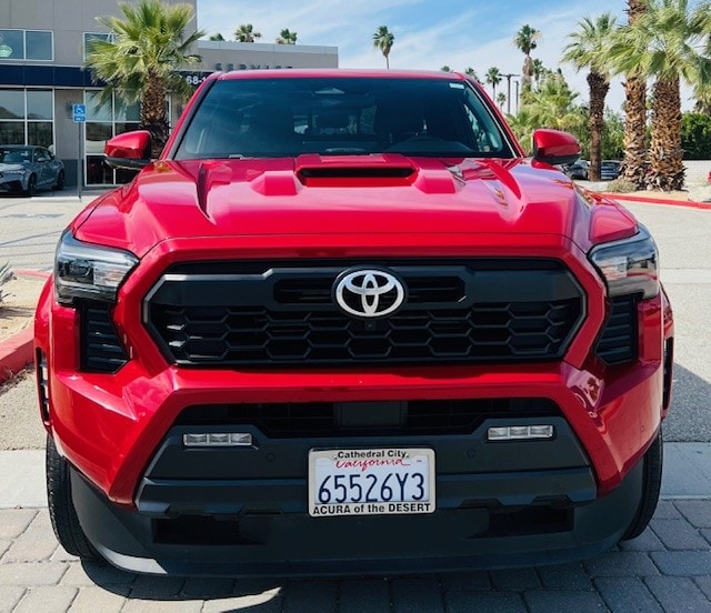 2024 Toyota Tacoma photo 2