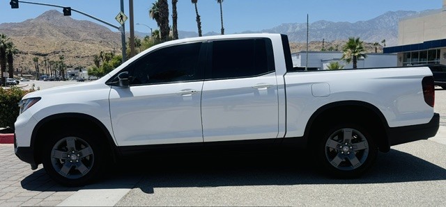 2025 Honda Ridgeline TrailSport photo 3