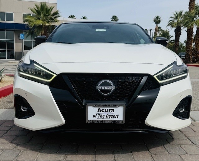 2023 Nissan Maxima SR photo 2