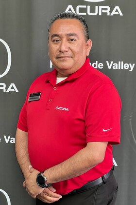 Staff member Ernie Herrera from ID_d3707d31bc64