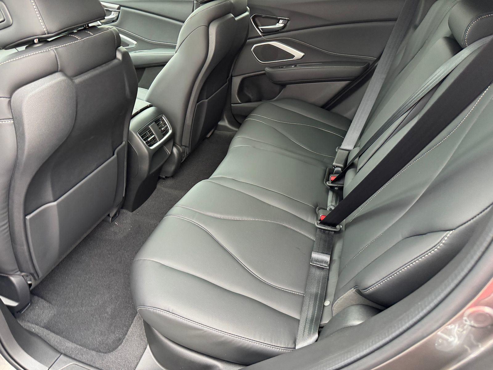 2025 Acura RDX photo 4