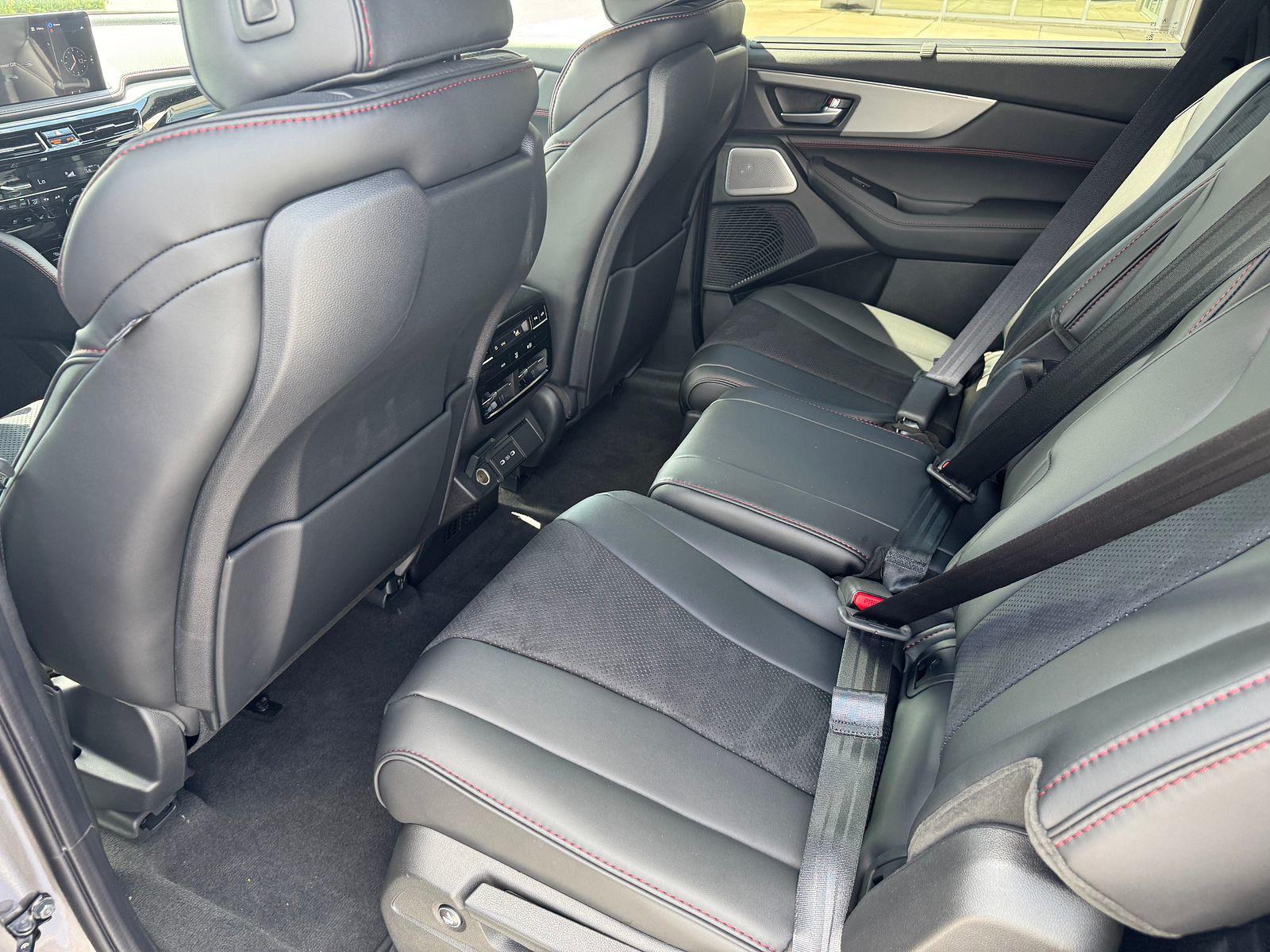 2026 Acura MDX SH-AWD A-Spec photo 4