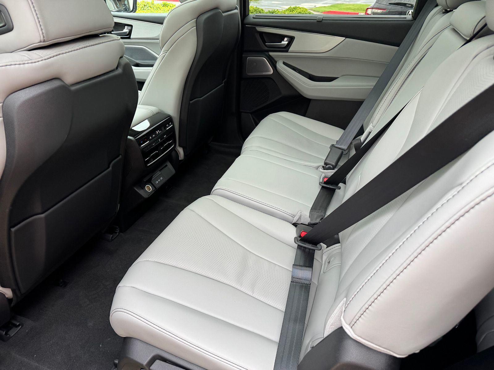 2026 Acura MDX Technology photo 2