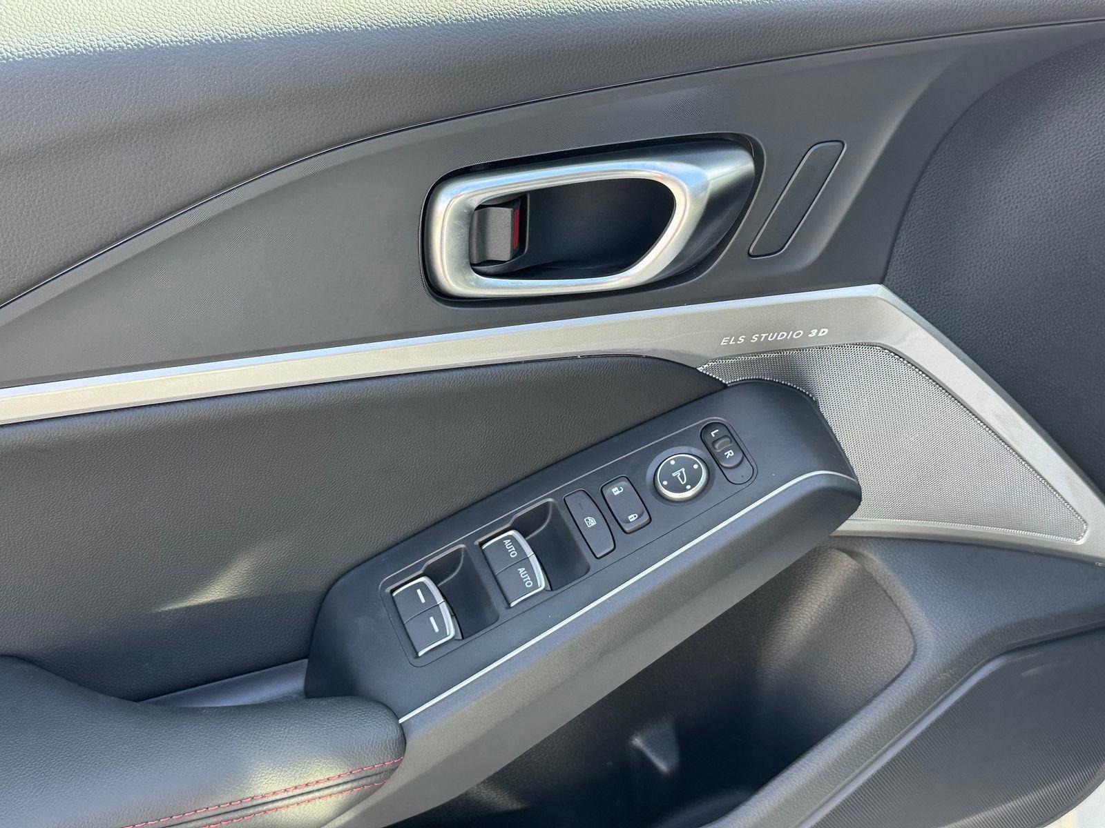 2026 Acura Integra Type S - Photo 7