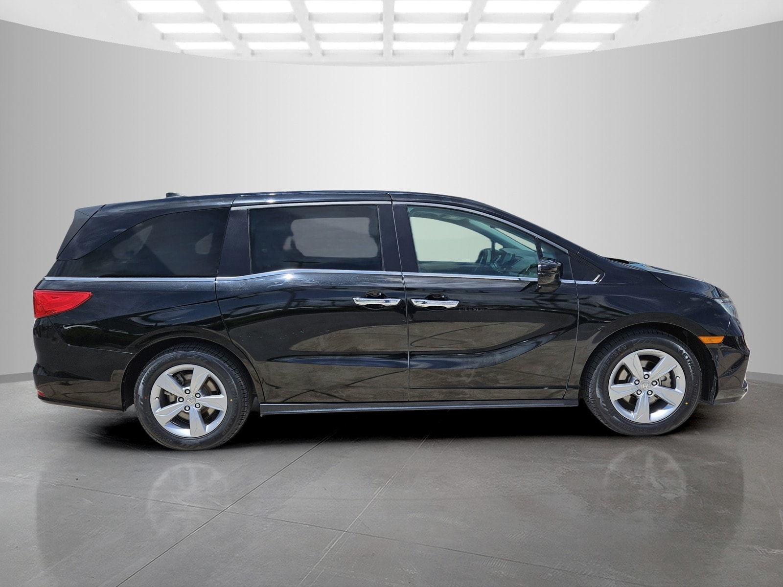 Used 2018 Honda Odyssey EX-L with VIN 5FNRL6H79JB039546 for sale in San Juan, TX