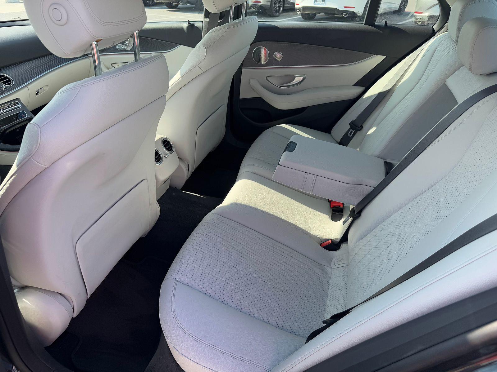 2021 Mercedes Benz E 350 photo 2