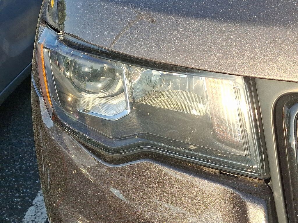 Used 2020 Jeep Grand Cherokee Laredo SUV