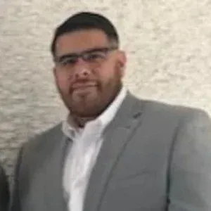 Staff member Dan Flores from ID_269c3e
