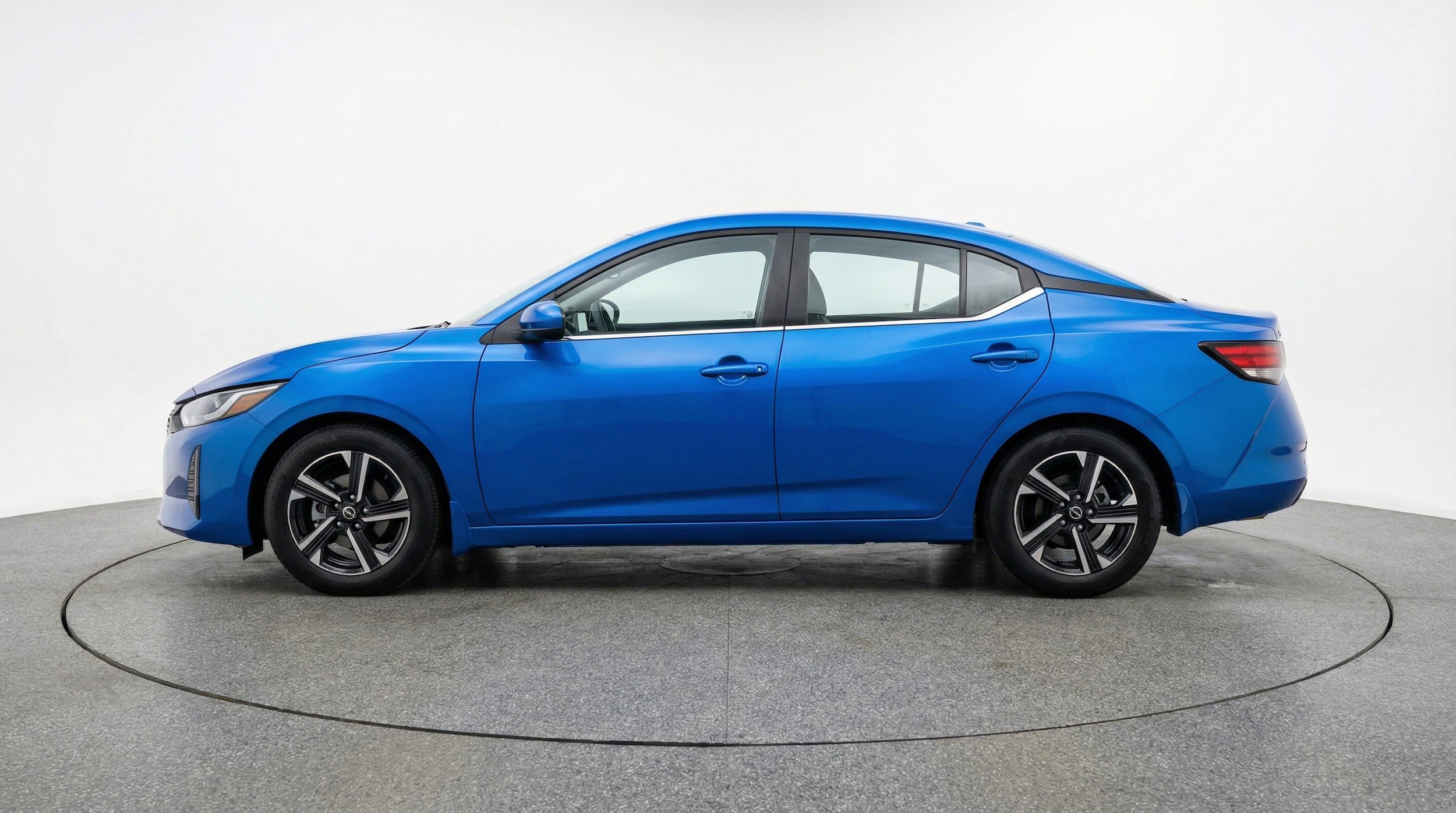 Thumbnail: 2025 Nissan Sentra - 5