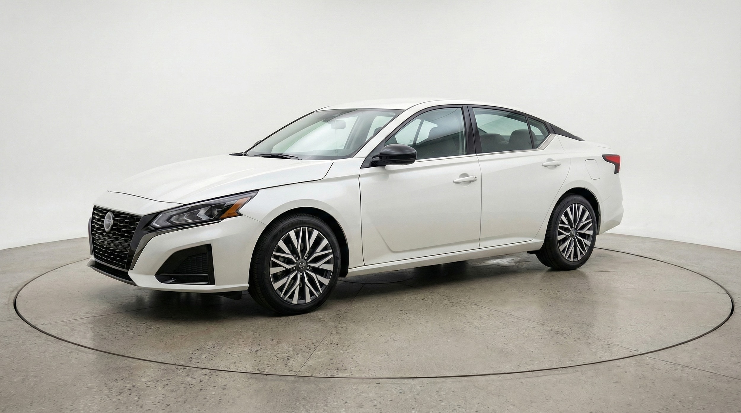 Thumbnail: 2025 Nissan Altima - 3