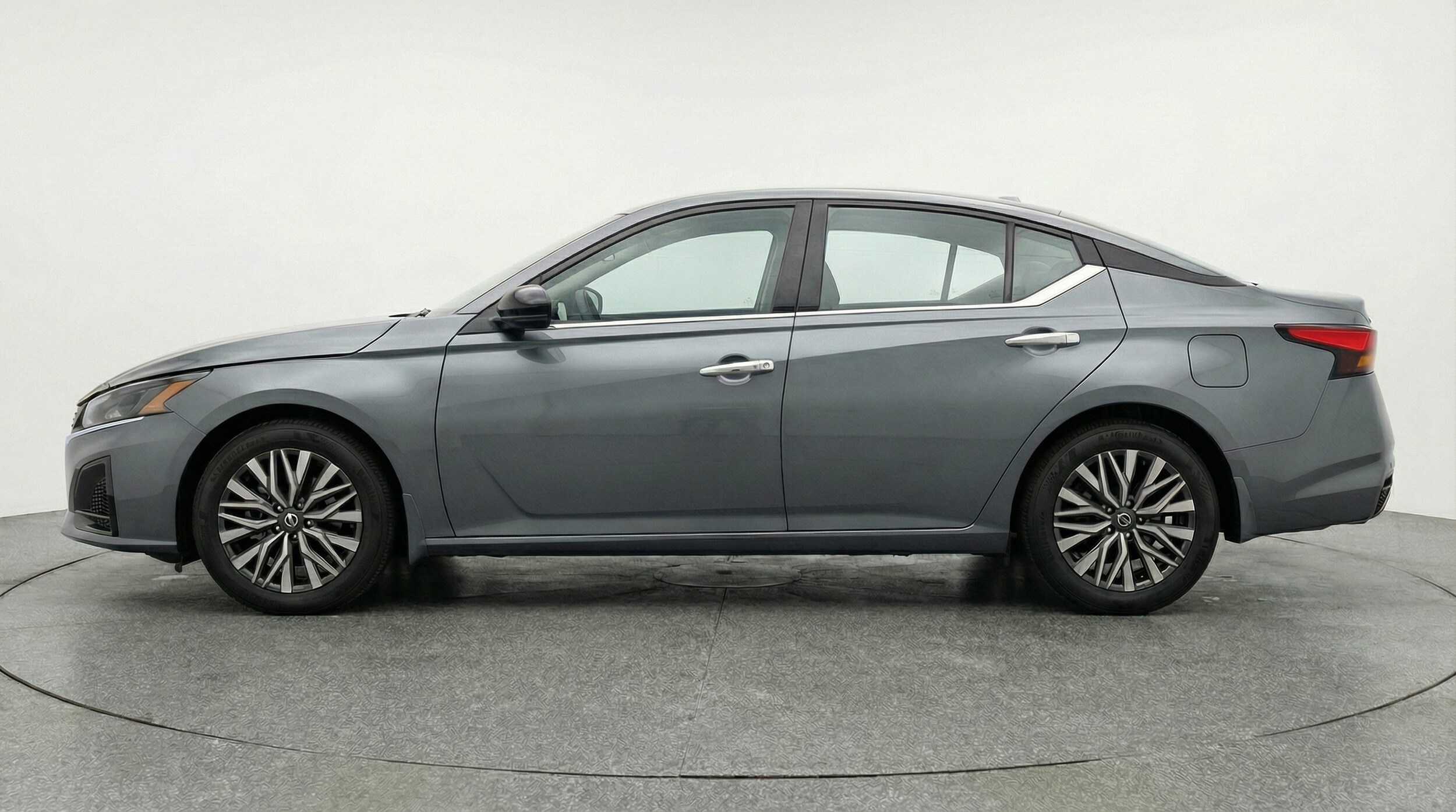 Thumbnail: 2025 Nissan Altima - 4