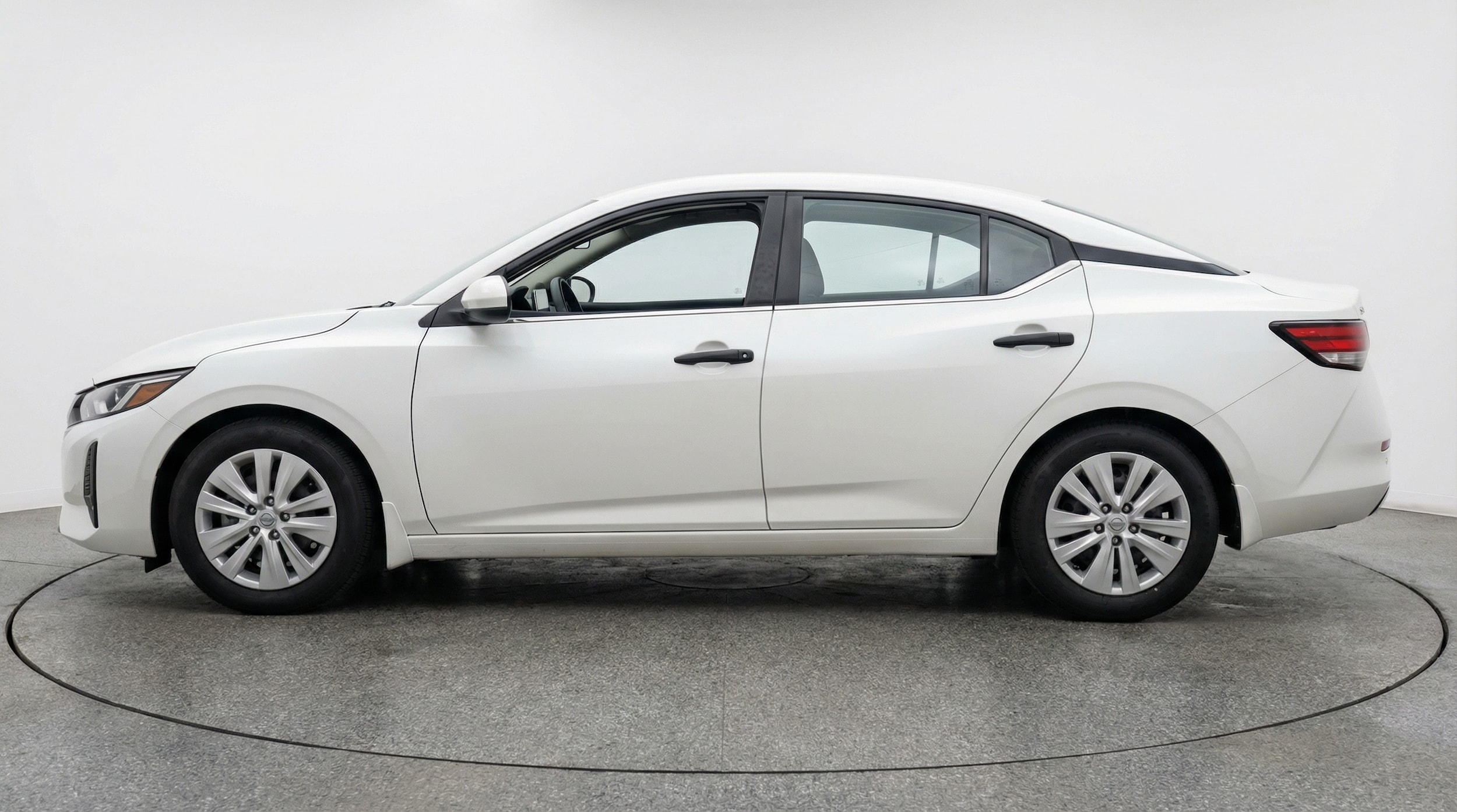 Thumbnail: 2025 Nissan Sentra - 4