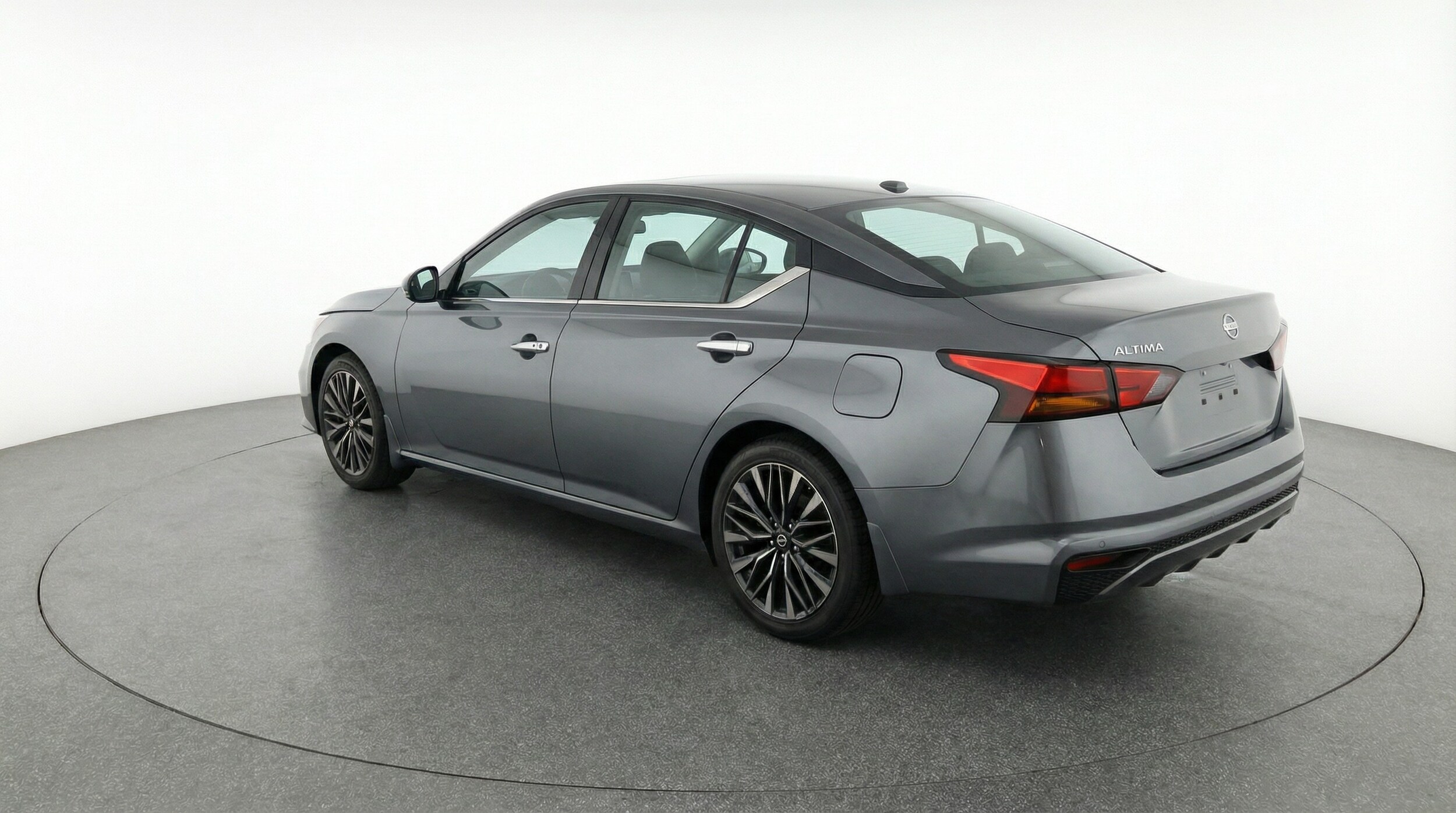 Thumbnail: 2025 Nissan Altima - 5