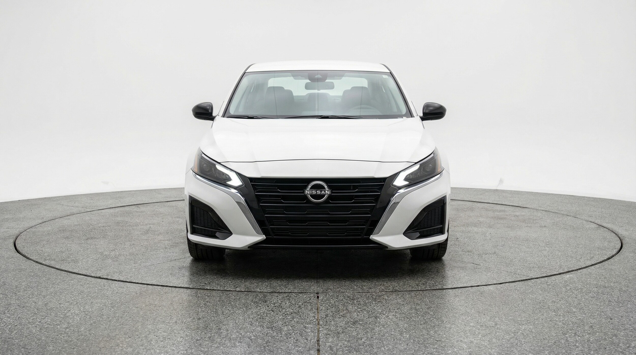 Thumbnail: 2025 Nissan Altima - 2