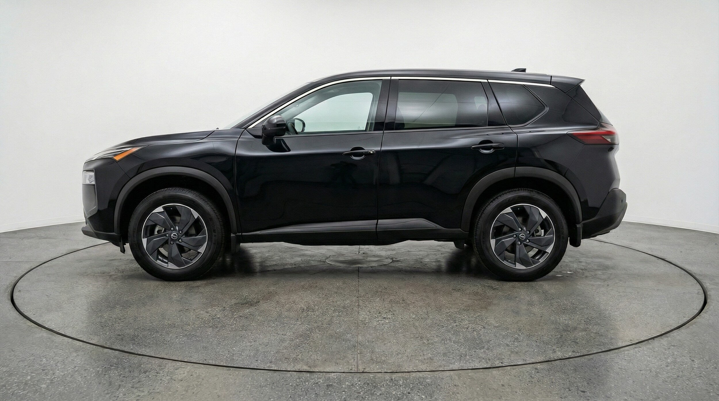 Thumbnail: 2025 Nissan Rogue - 4