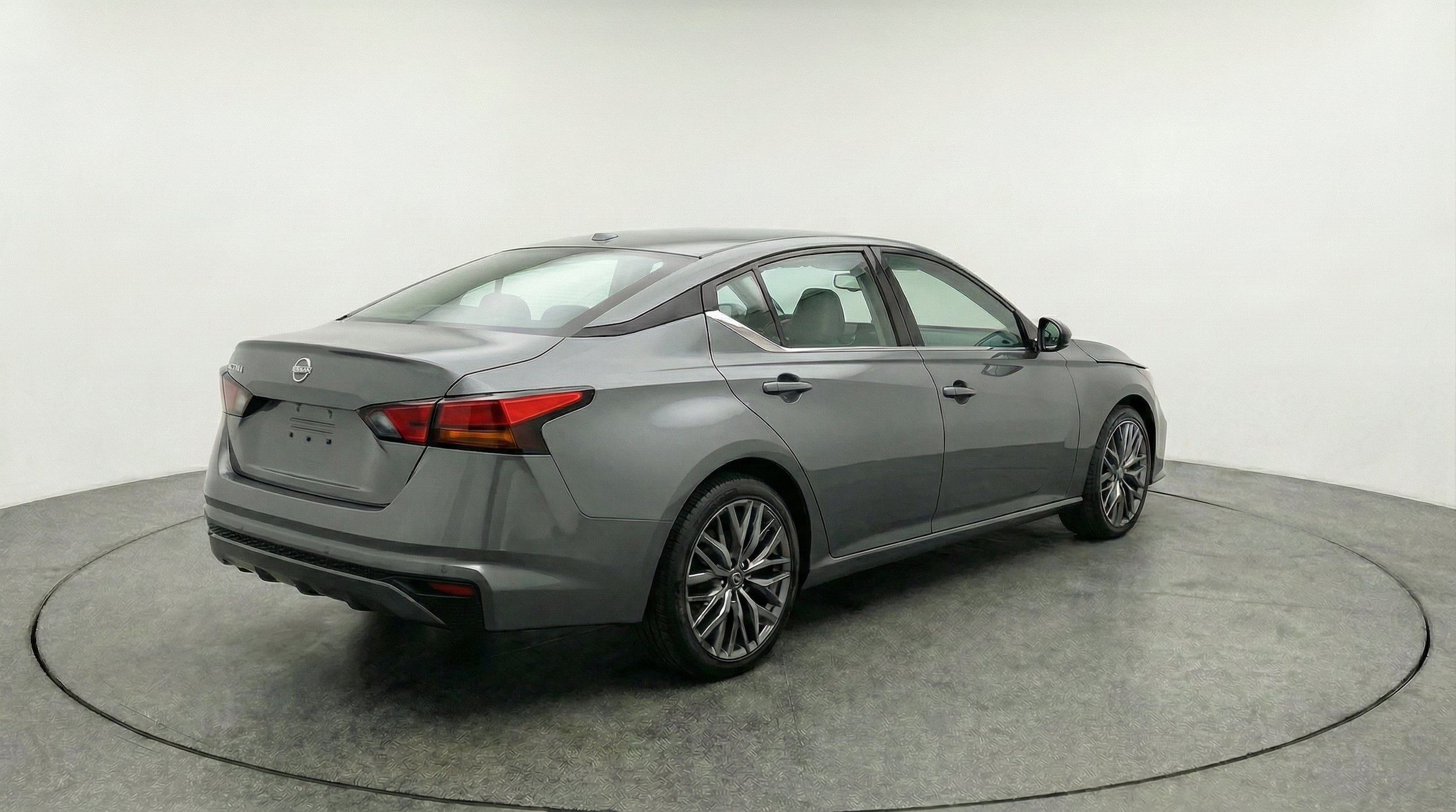 Thumbnail: 2025 Nissan Altima - 9