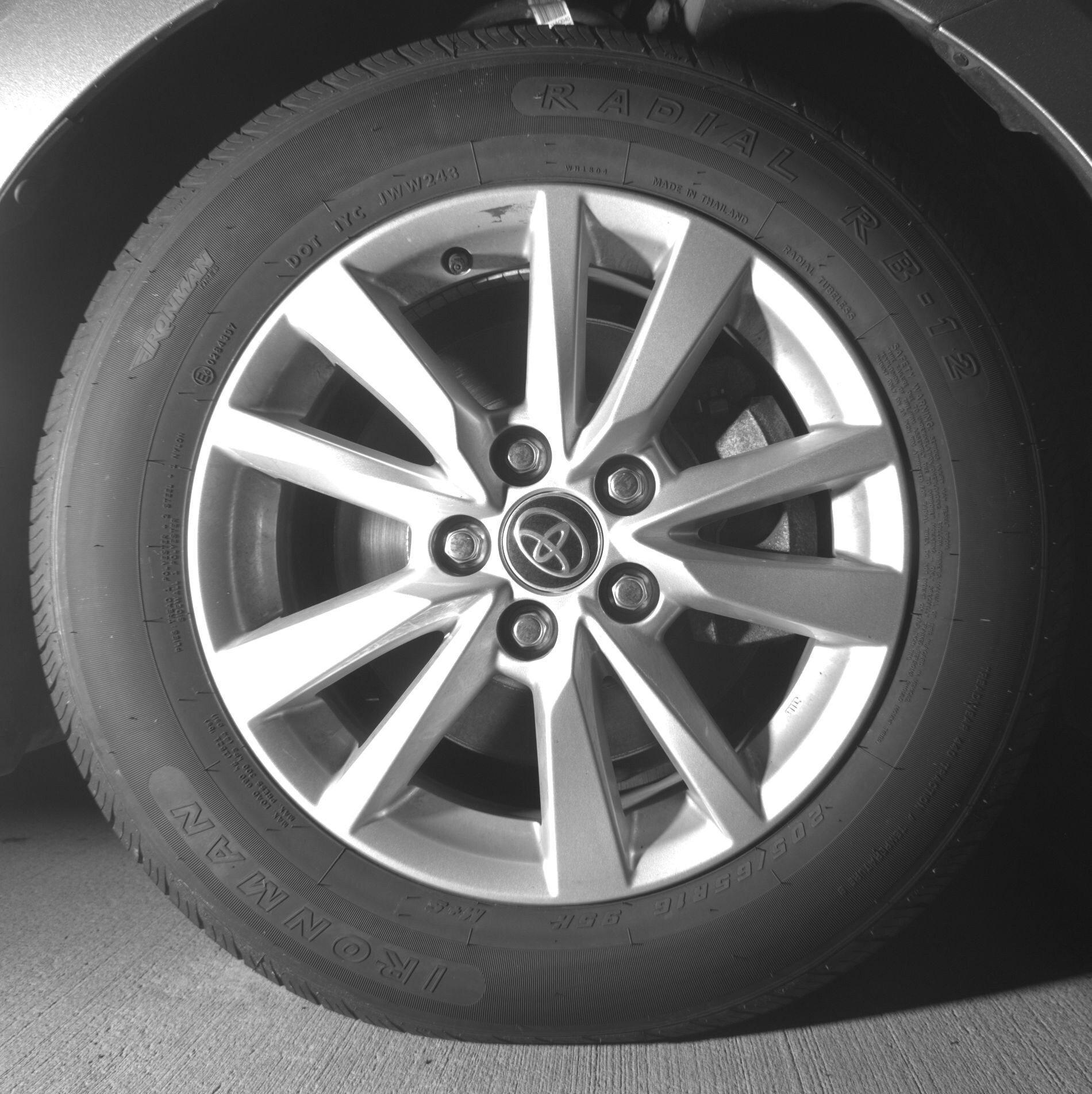 Thumbnail: 2025 Toyota Camry - 10