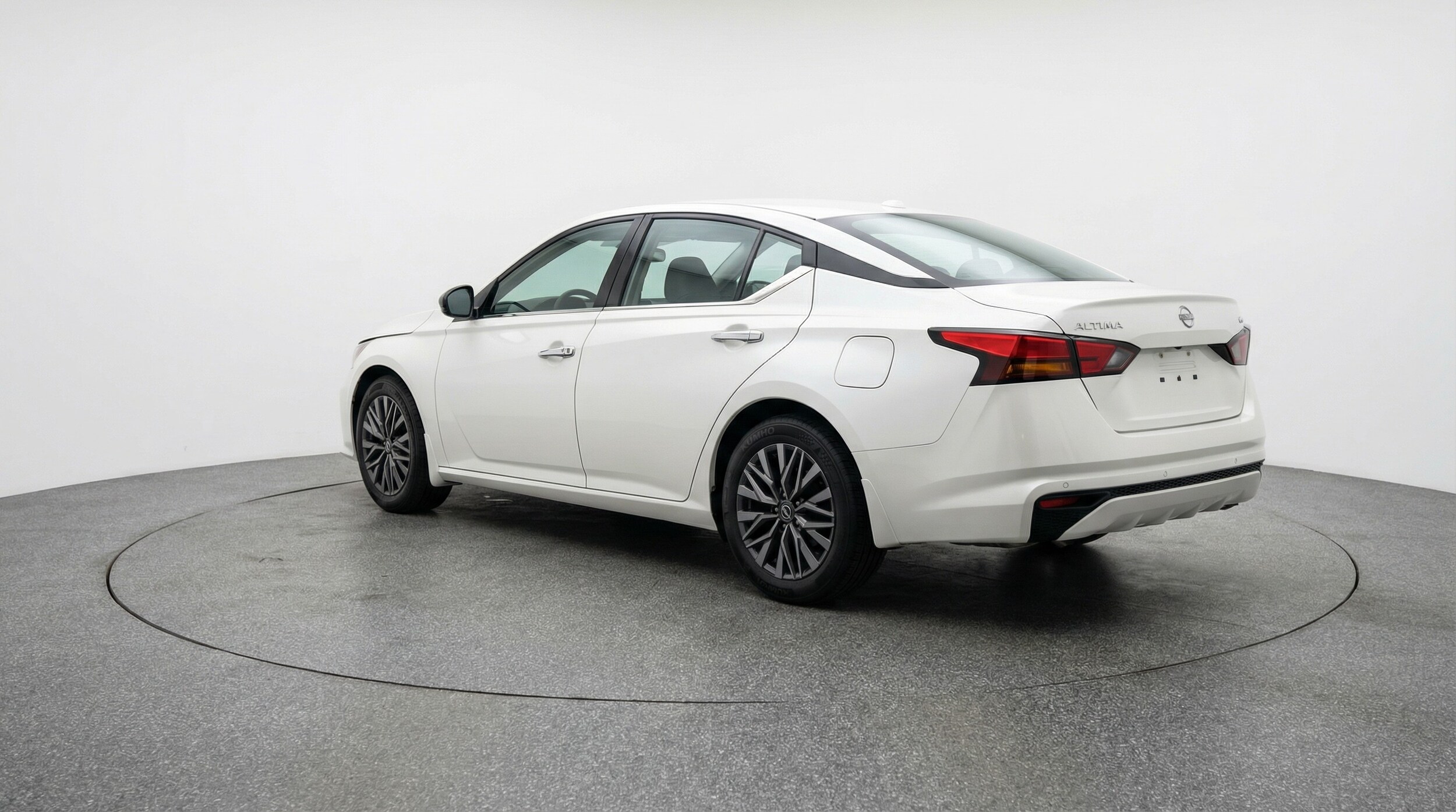 Thumbnail: 2025 Nissan Altima - 5