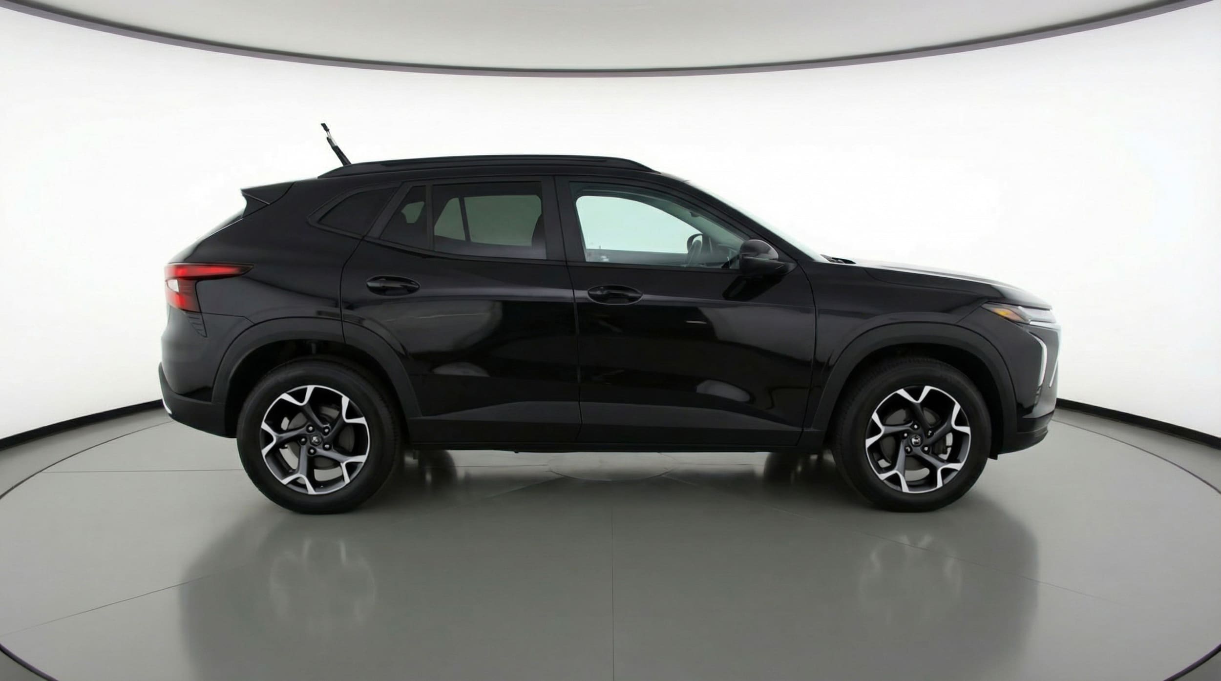 Thumbnail: 2025 Chevrolet Trax - 8