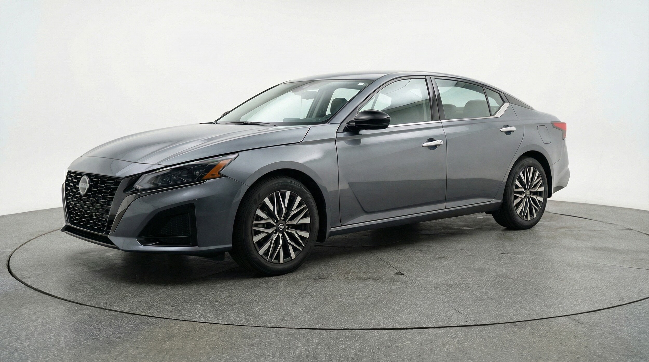 Thumbnail: 2025 Nissan Altima - 3