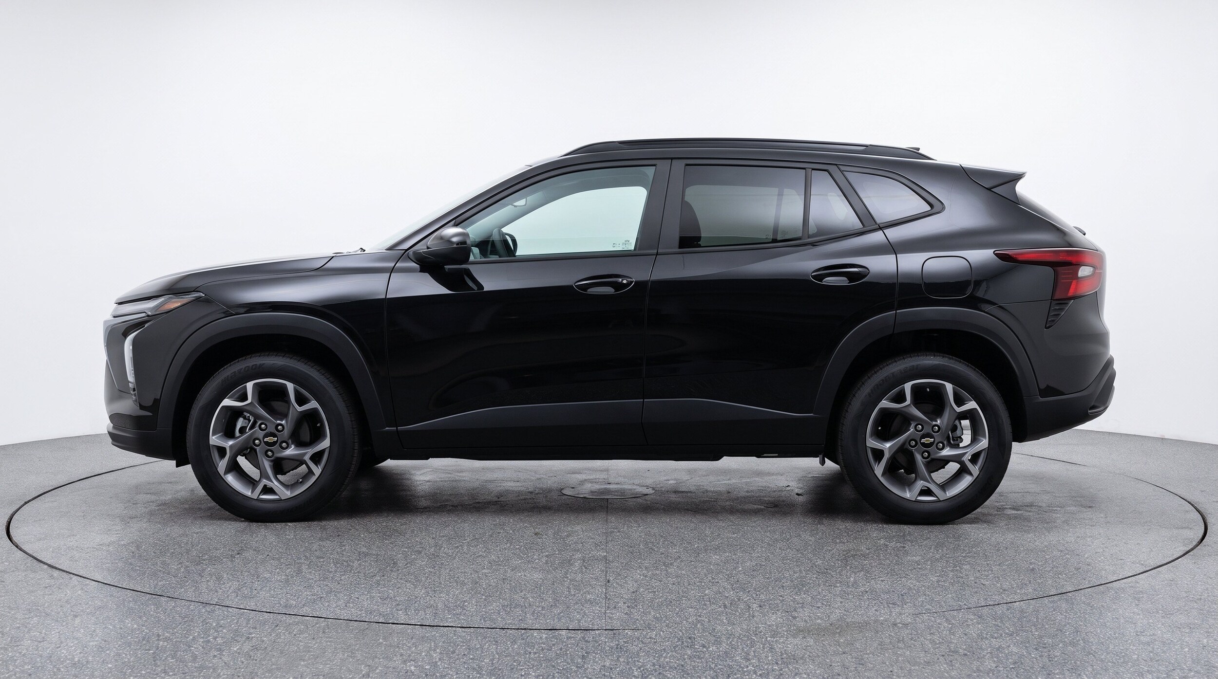 Thumbnail: 2025 Chevrolet Trax - 5