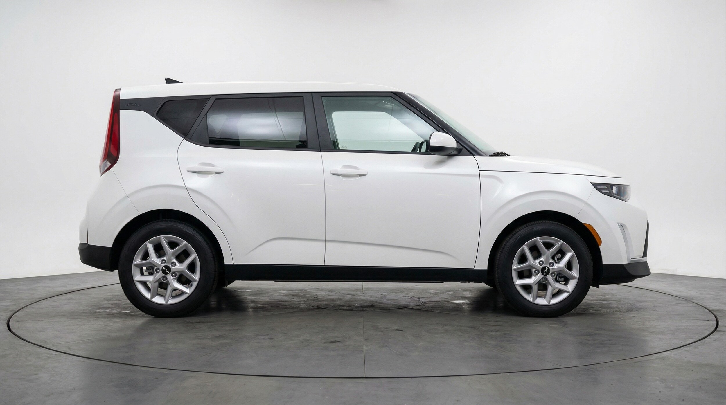 Thumbnail: 2025 Kia Soul - 8