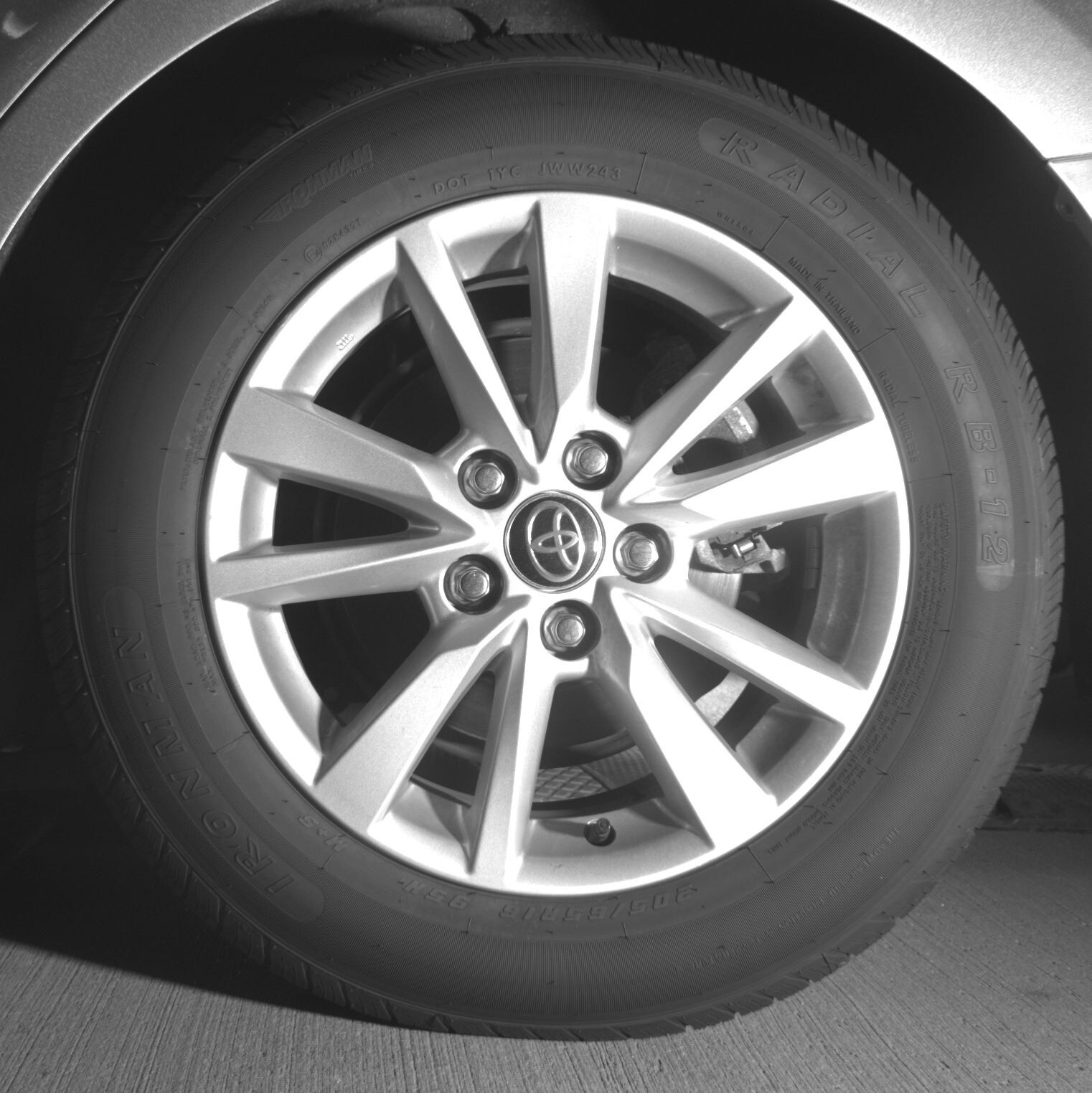 Thumbnail: 2025 Toyota Camry - 11